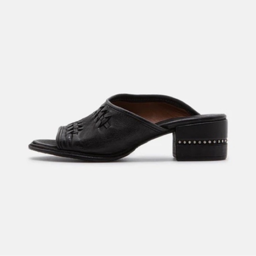 AS 98 Sandals